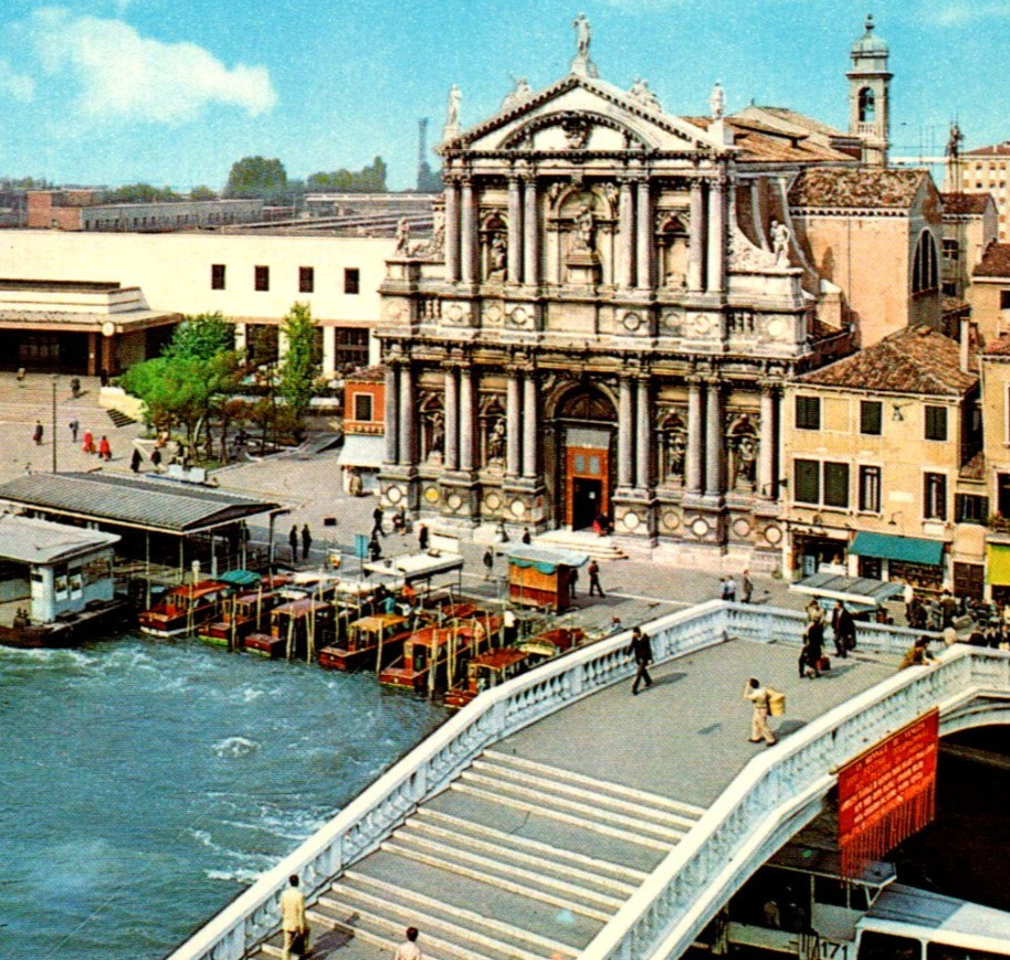 Vintage Continental Postcard Venice St Lucia Train Station Venice Italy Gondolas