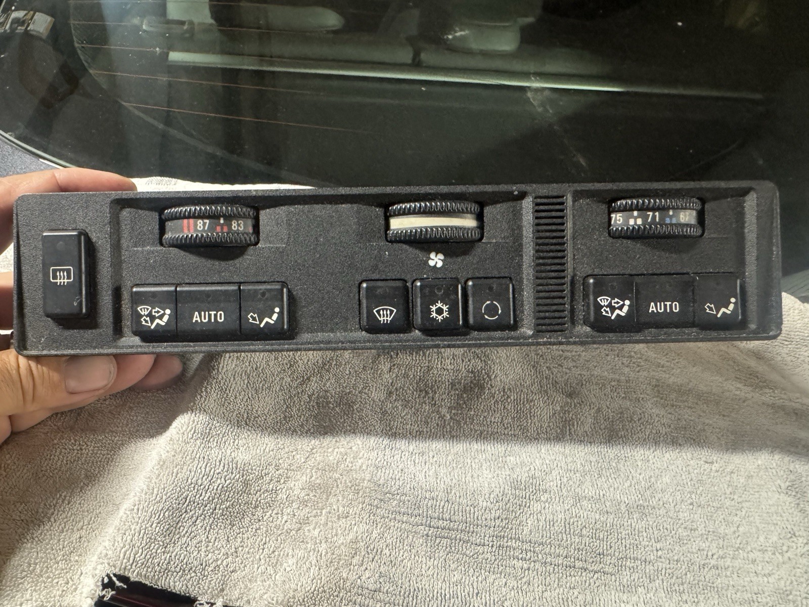 1988-1994 BMW E32 735i 735iL 740iL 750iL Climate Control AC HVAC