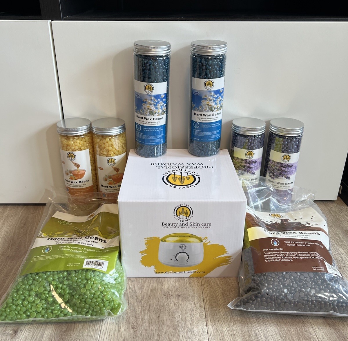 New Devlon Northwest Professional Wax Warmer With Bulk Lot Of Hard Wax Beads New Devlon Northwest Professional Wax Warmer With Bulk Lot Of Hard Wax Beads