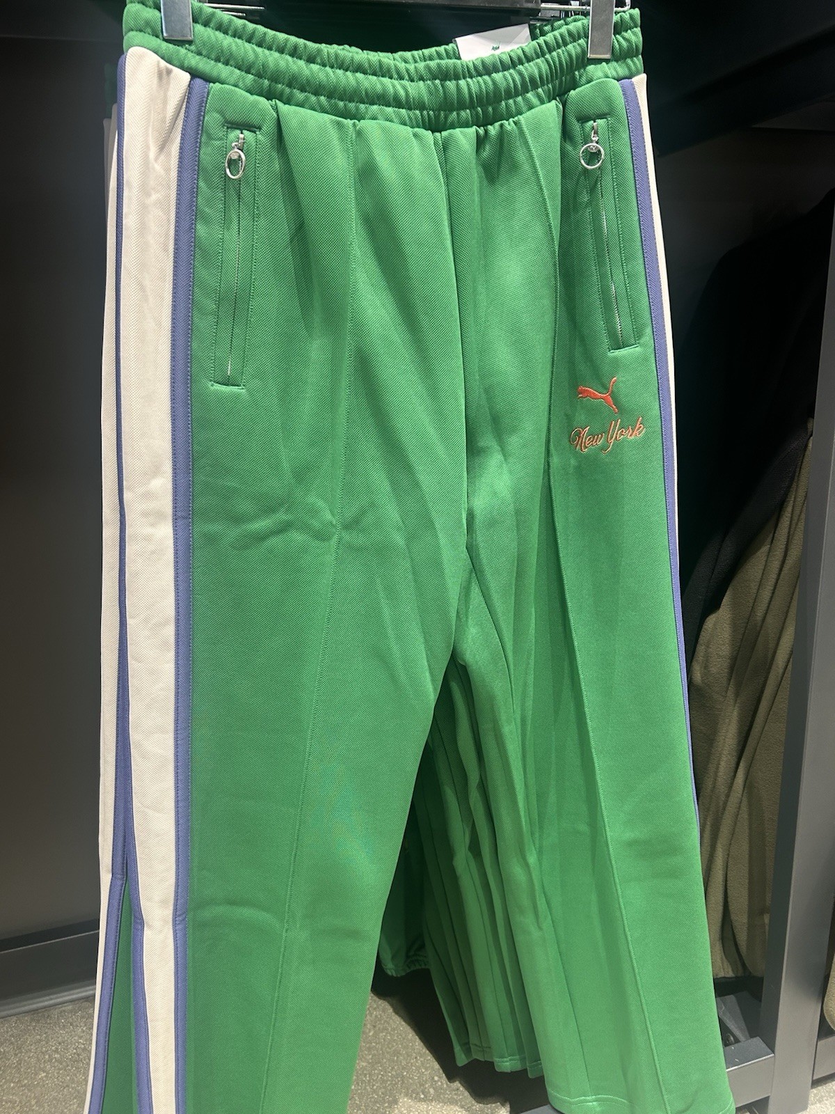 PUMA T7 NYC Men’s Straight Track Pants M Archive Green New With Tags PUMA T7 NYC Men’s Straight Track Pants M Archive Green New With Tags