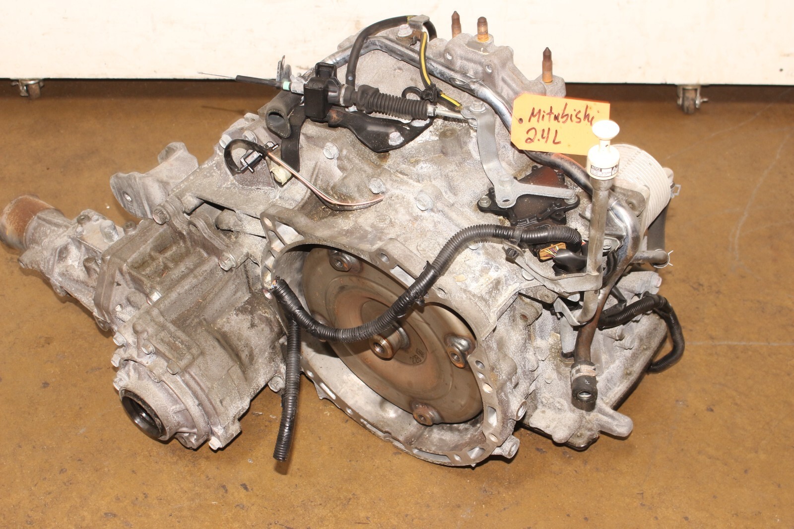 JDM 08-13 Mitsubishi Outlander 2.4L CVT AWD Automatic Transmission 4B12 JDM 08-13 Mitsubishi Outlander 2.4L CVT AWD Automatic Transmission 4B12