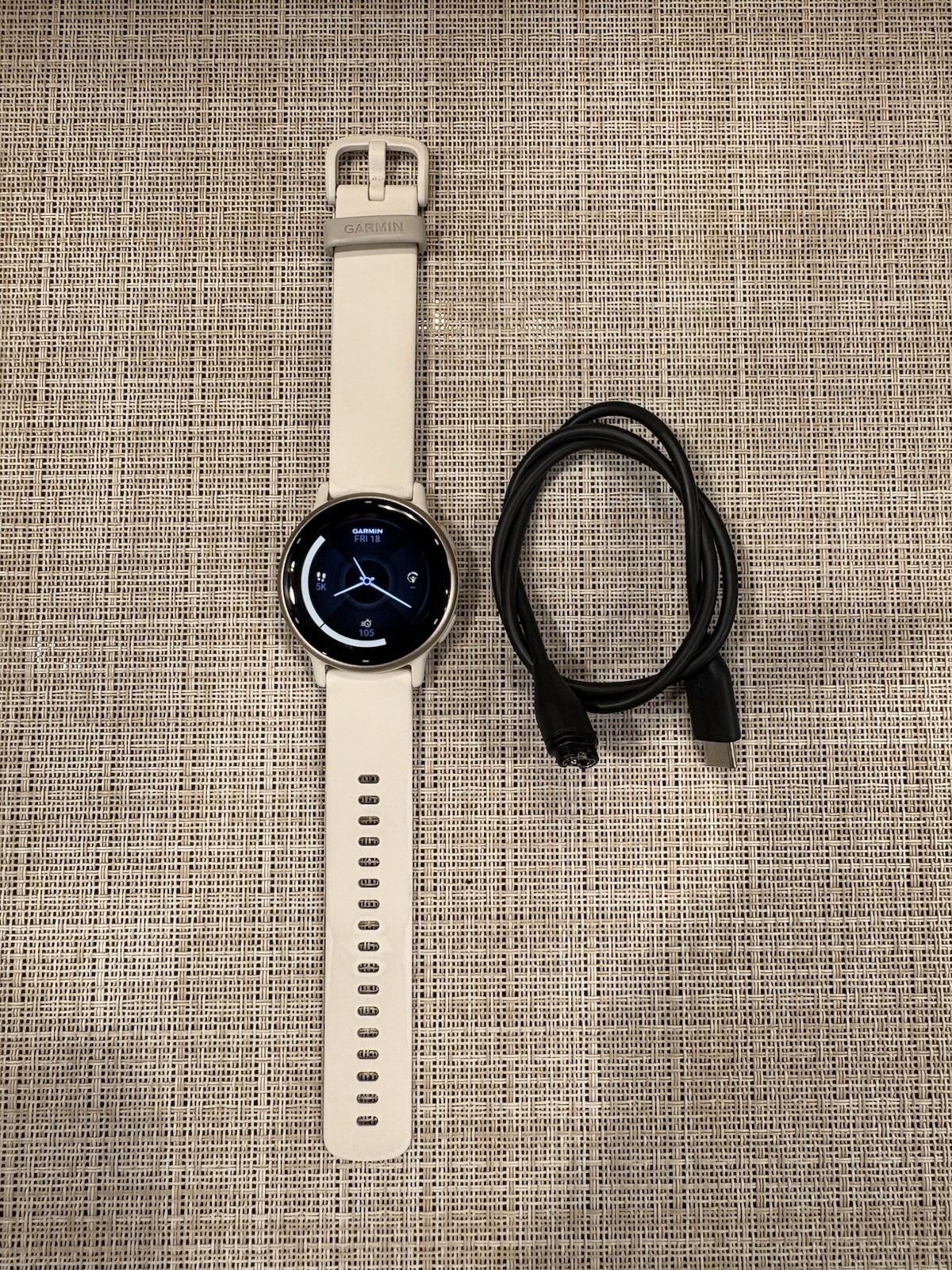 Garmin Vivoactive 5 GPS Smartwatch - Ivory Garmin Vivoactive 5 GPS Smartwatch - Ivory