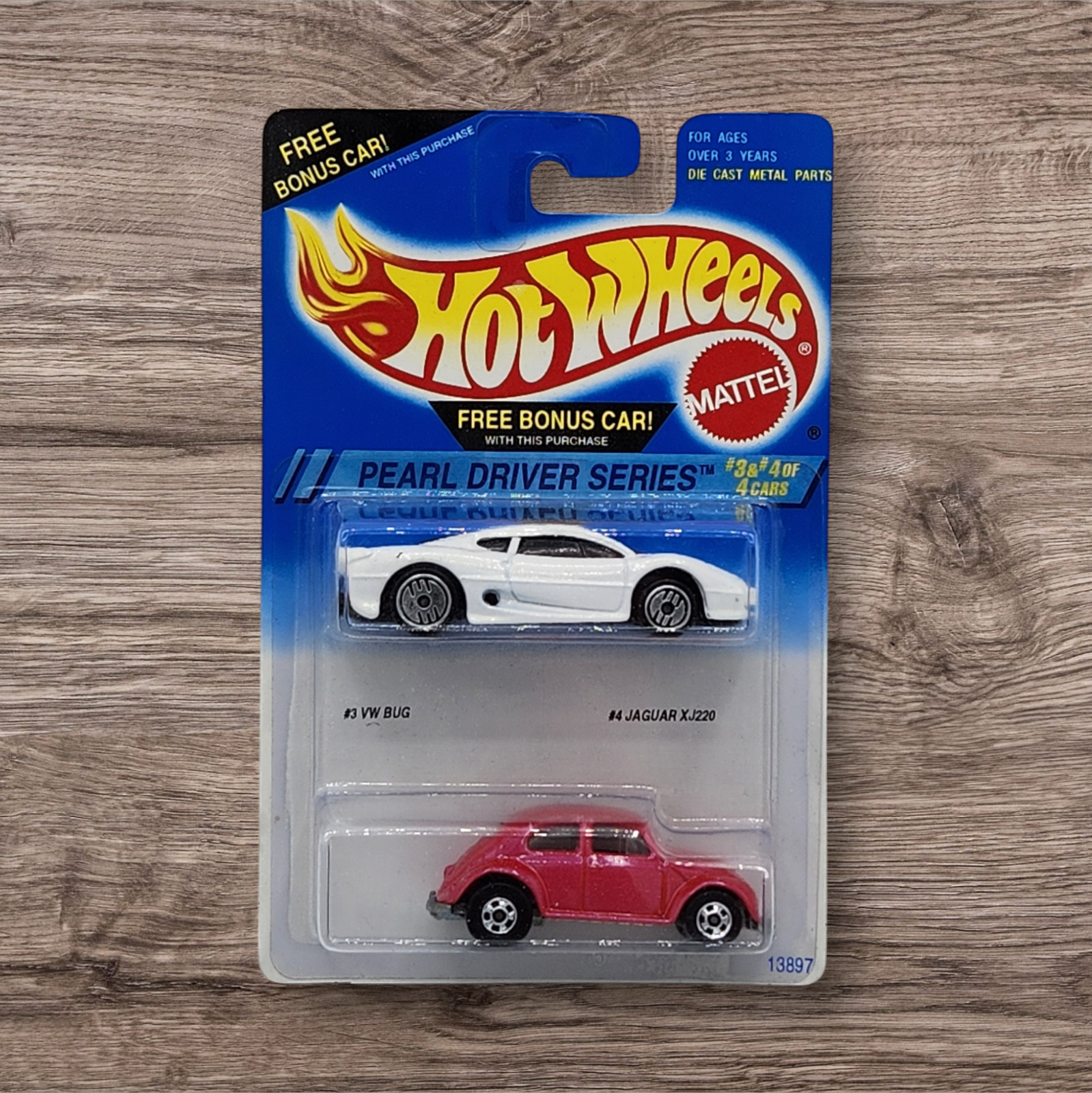 Vintage 1995 Hot Wheels Pearl Driver Series Jaguar XJ220 & VW Bug – Bonus Car