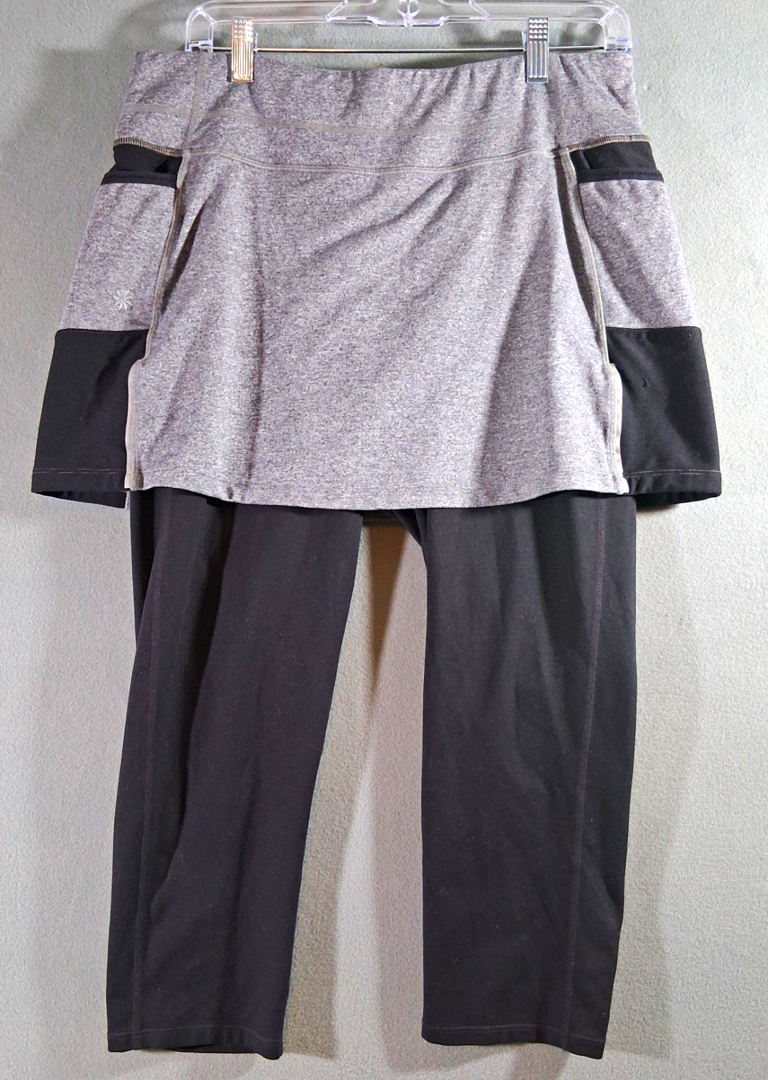 Athleta Women’s Large 2 in 1 Skapri Workout Sports Yoga