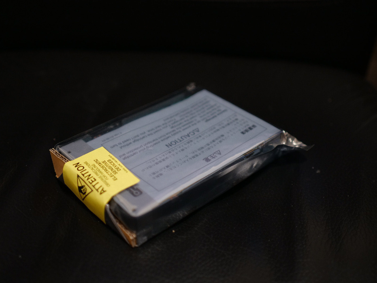 Brand new sealed  FUJITSU MCR3230SS 2.3GB SCSI MO optical drive   ^o^
