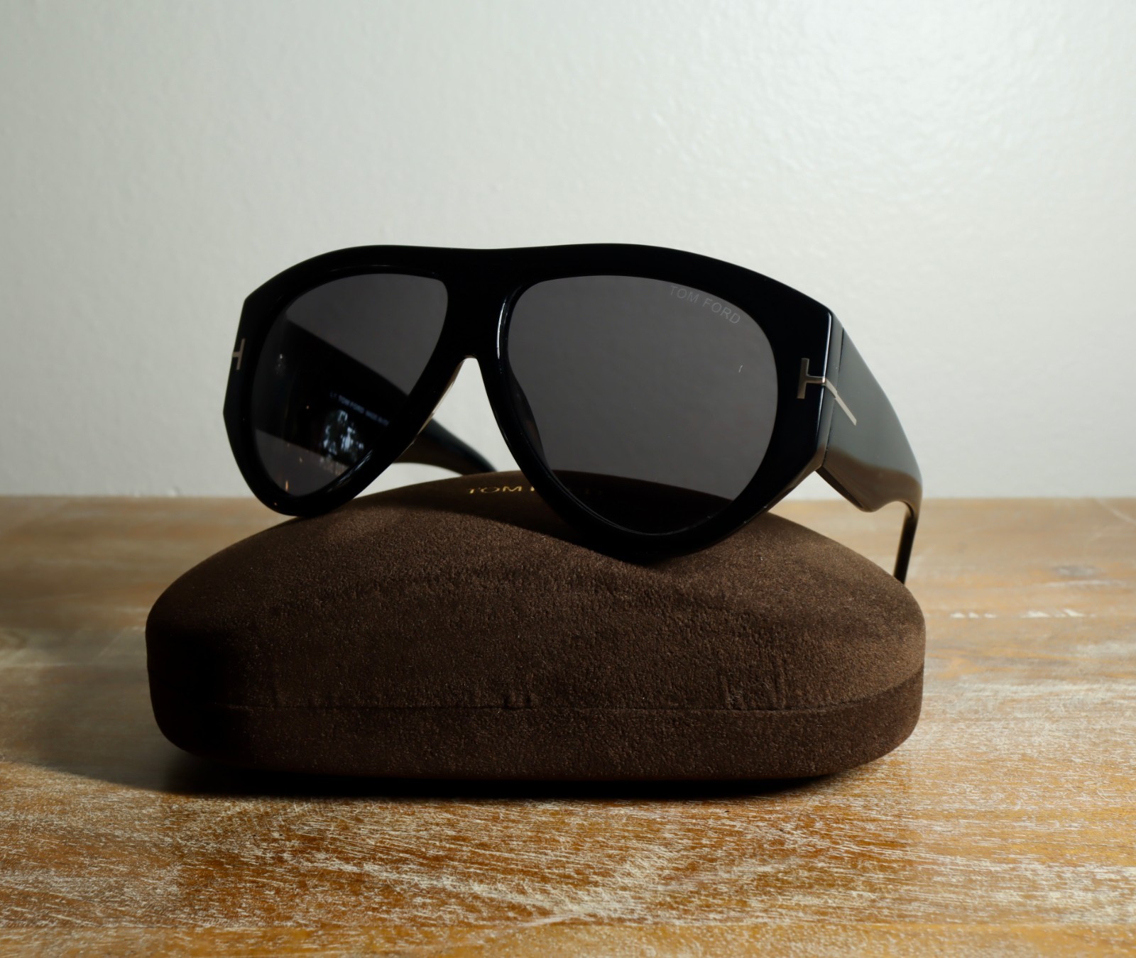 Tom Ford Bronson TF1044 Oversized Aviator Sunglasses 60mm Black/Gray Lens Tom Ford Bronson TF1044 Oversized Aviator Sunglasses 60mm Black/Gray Lens
