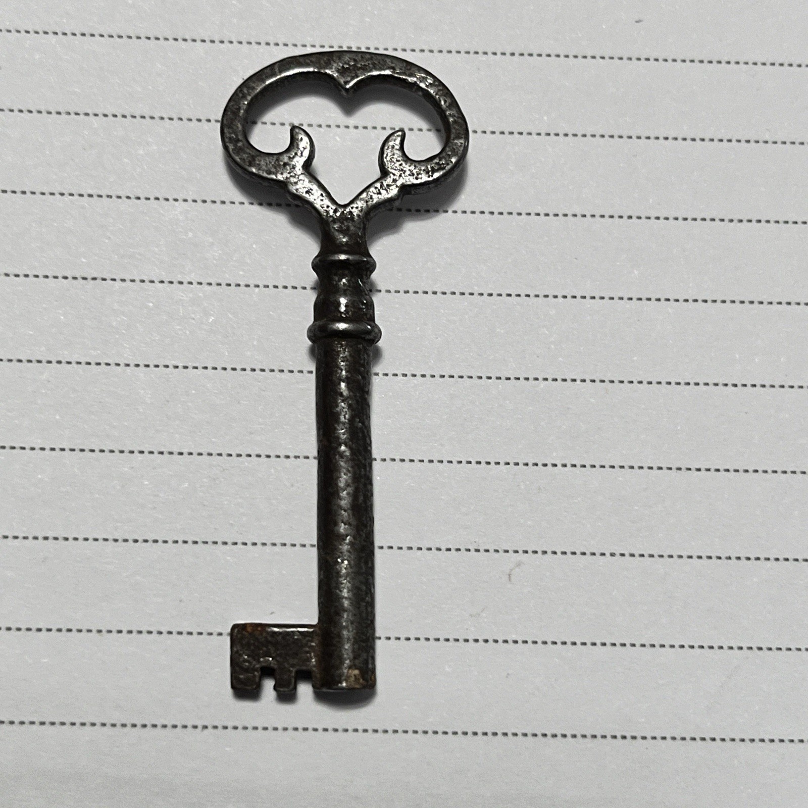 Antique Wrought Iron Skeleton Key W/heart Shaped Bow Antique Wrought Iron Skeleton Key W/heart Shaped Bow