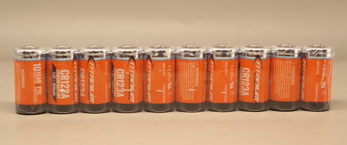 TITANIUM INNOVATIONS CR123A 3V LITHIUM BATTERIES 10 PACK MFG 2022 TITANIUM INNOVATIONS CR123A 3V LITHIUM BATTERIES 10 PACK MFG 2022