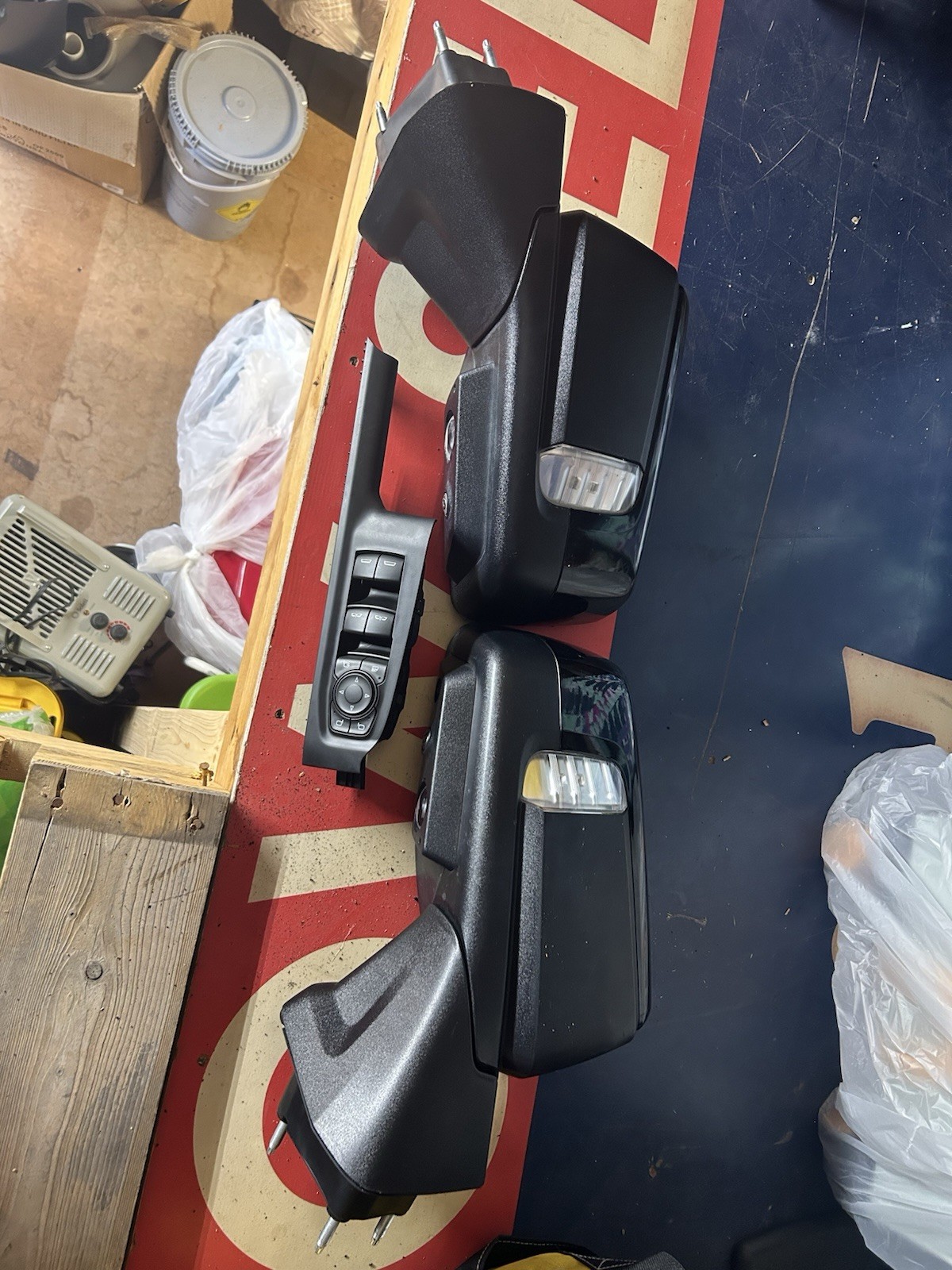 2019-2026 GMC Sierra 1500 Mirrors 2019-2026 GMC Sierra 1500 Mirrors