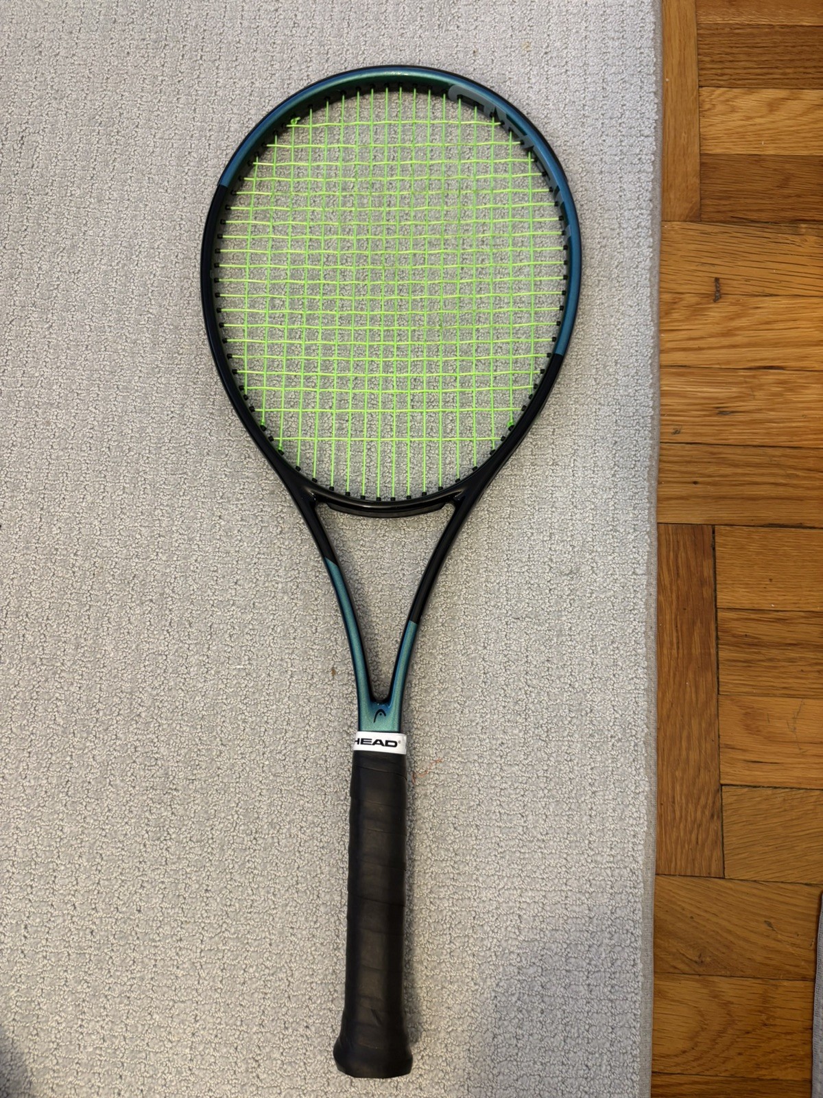 Head Gravity Pro 4 1/4 2025 G2 Used Hyper G strings Head Gravity Pro 4 1/4 2025 G2 Used Hyper G strings