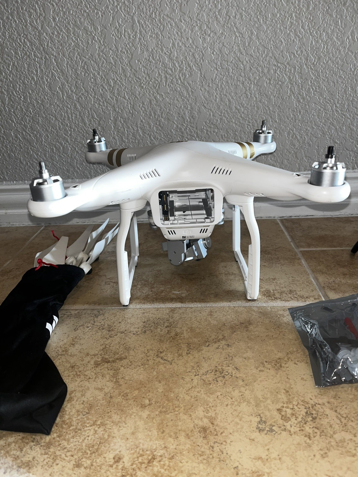 DJI Phantom 3 Professional 4K Drone Bundle + Controller, 3 Batteries - Untested