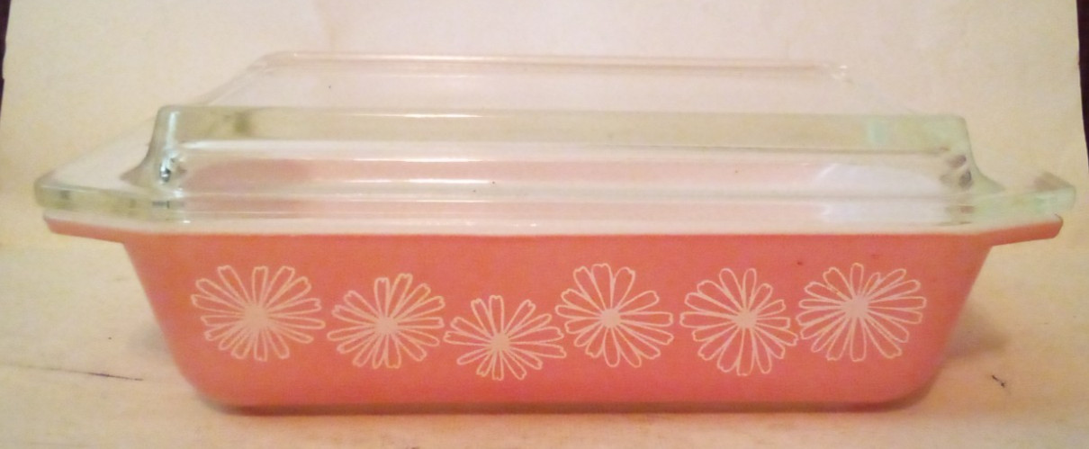 VTG PYREX PINK DAISY 2 QUART CASSEROLE DISH W/LID 575-B AG VTG PYREX PINK DAISY 2 QUART CASSEROLE DISH W/LID 575-B AG