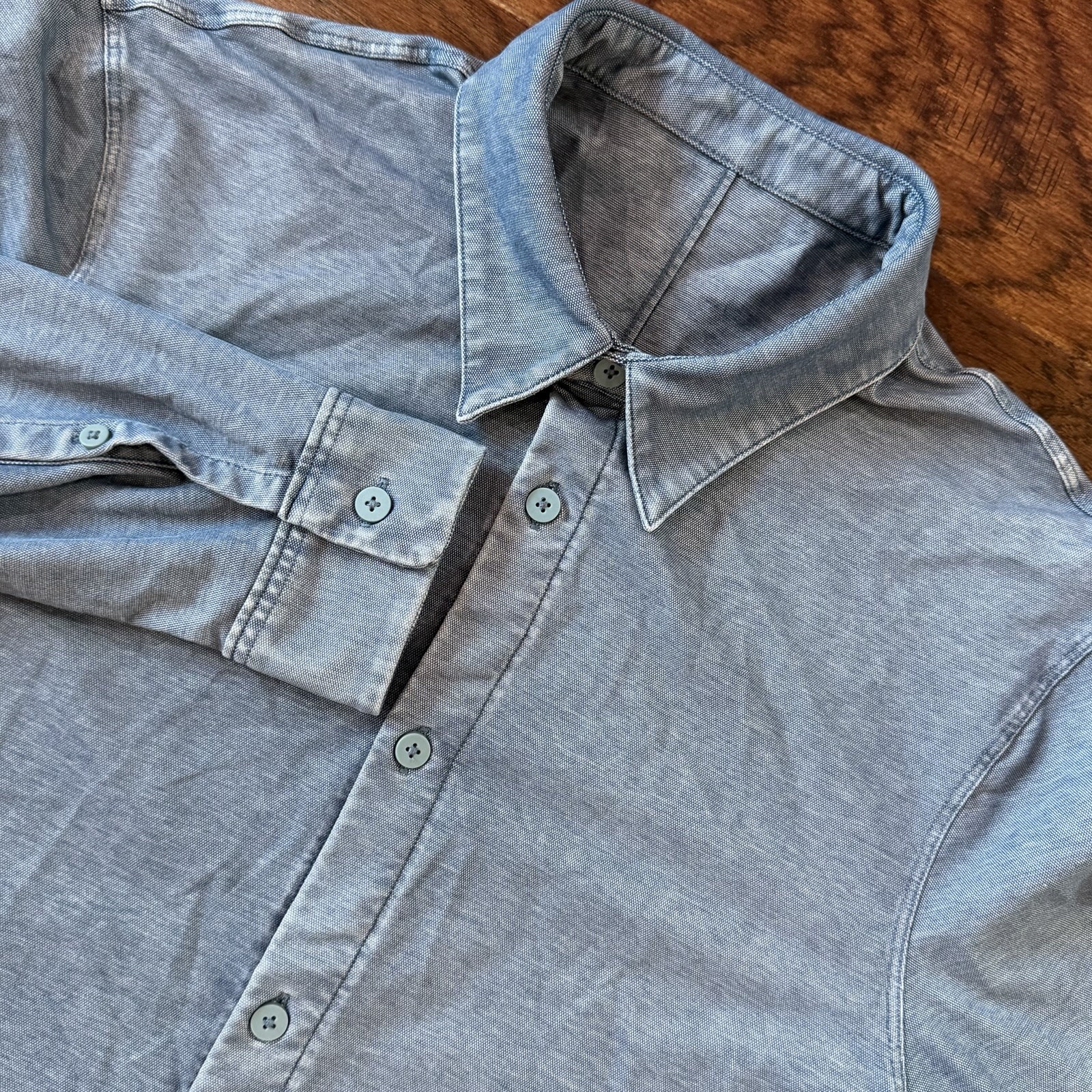 Lululemon Men’s Shirt Commission Long Sleeve River Blue Enzyme Dyed Medium