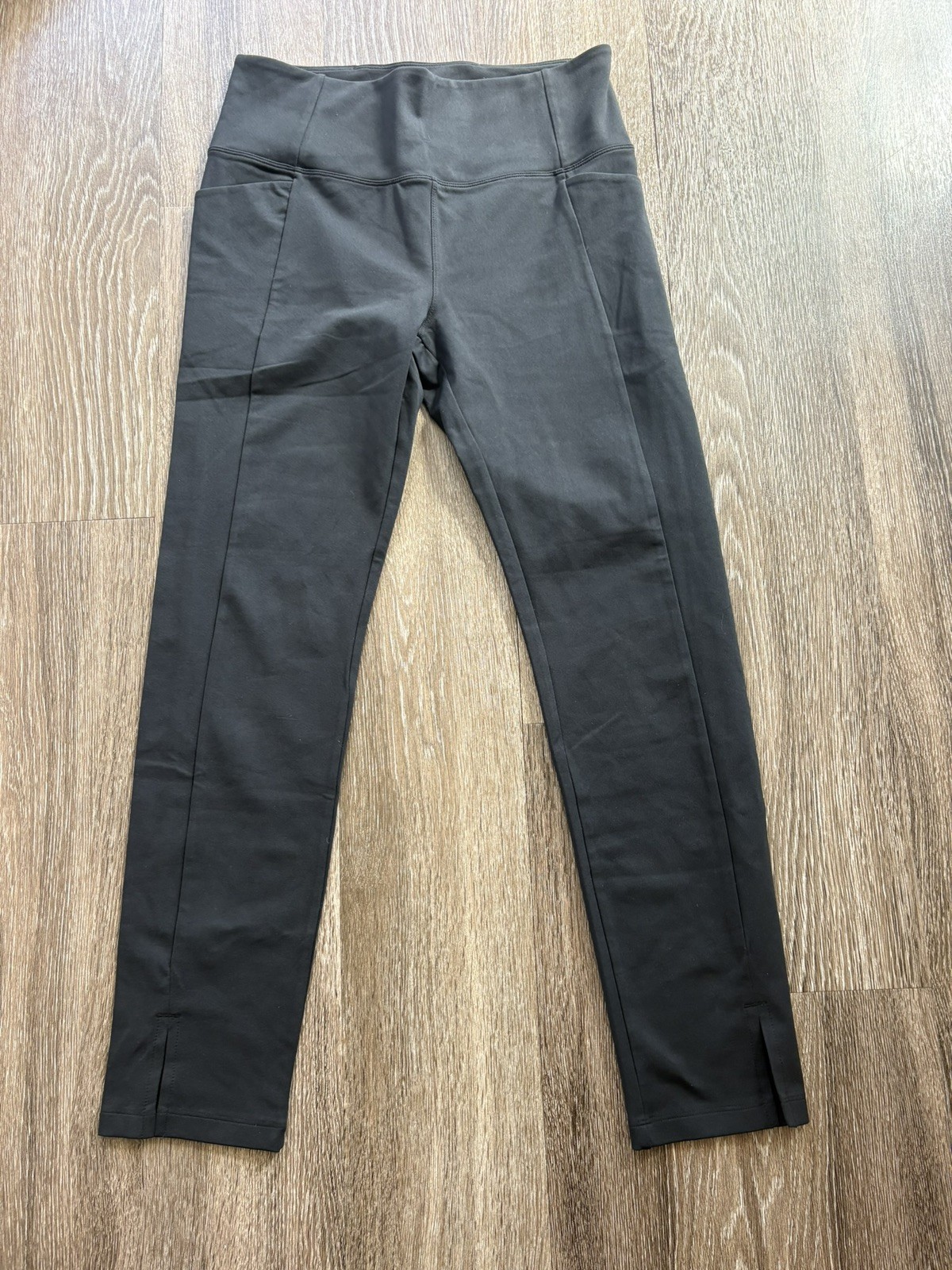 Athlete Women’s Headlands Hybrid Cargo Pants black Size medium Athlete Women’s Headlands Hybrid Cargo Pants black Size medium