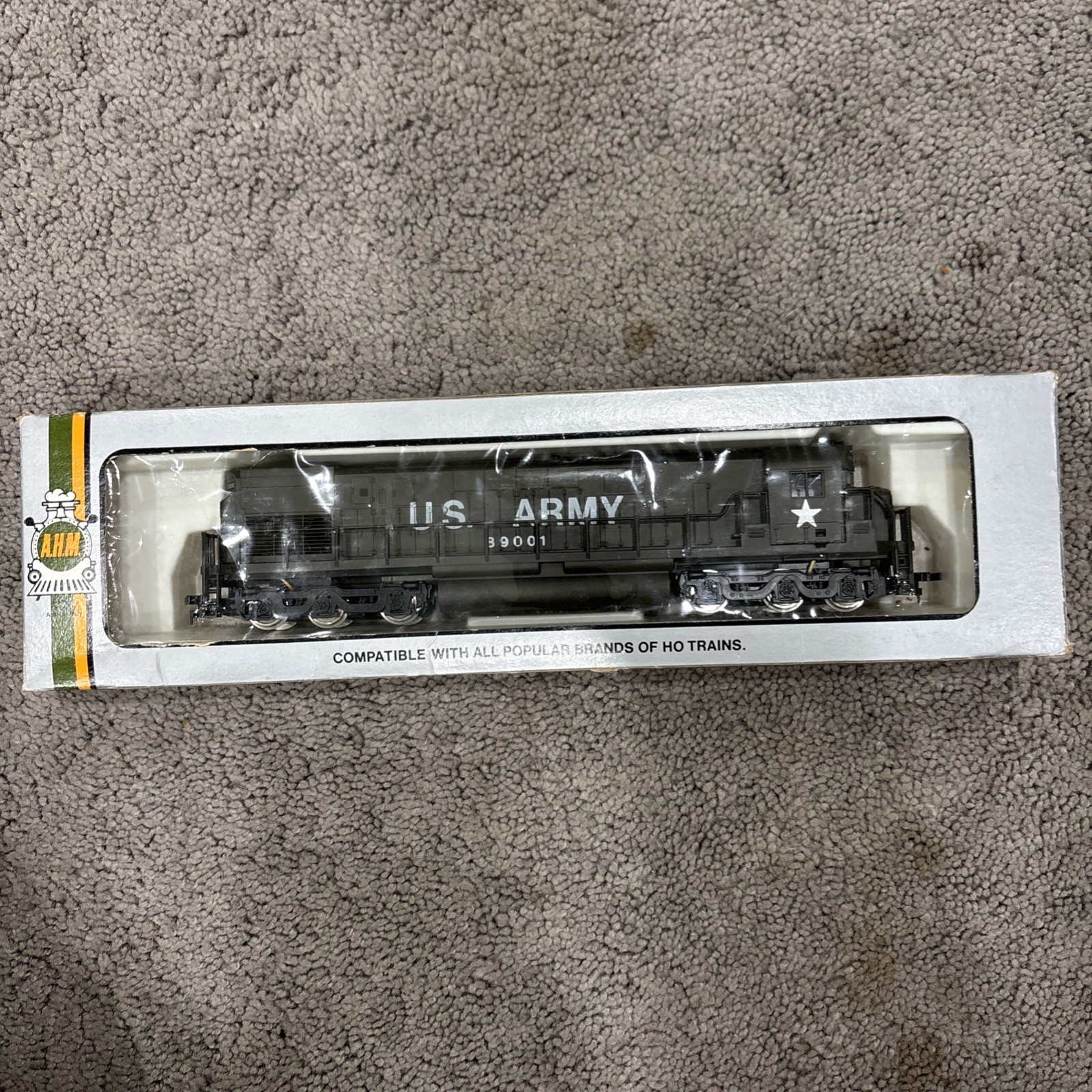 Vintage AHM HO Scale US Army ALCO C-628 Diesel Locomotive 89001 Vintage AHM HO Scale US Army ALCO C-628 Diesel Locomotive 89001