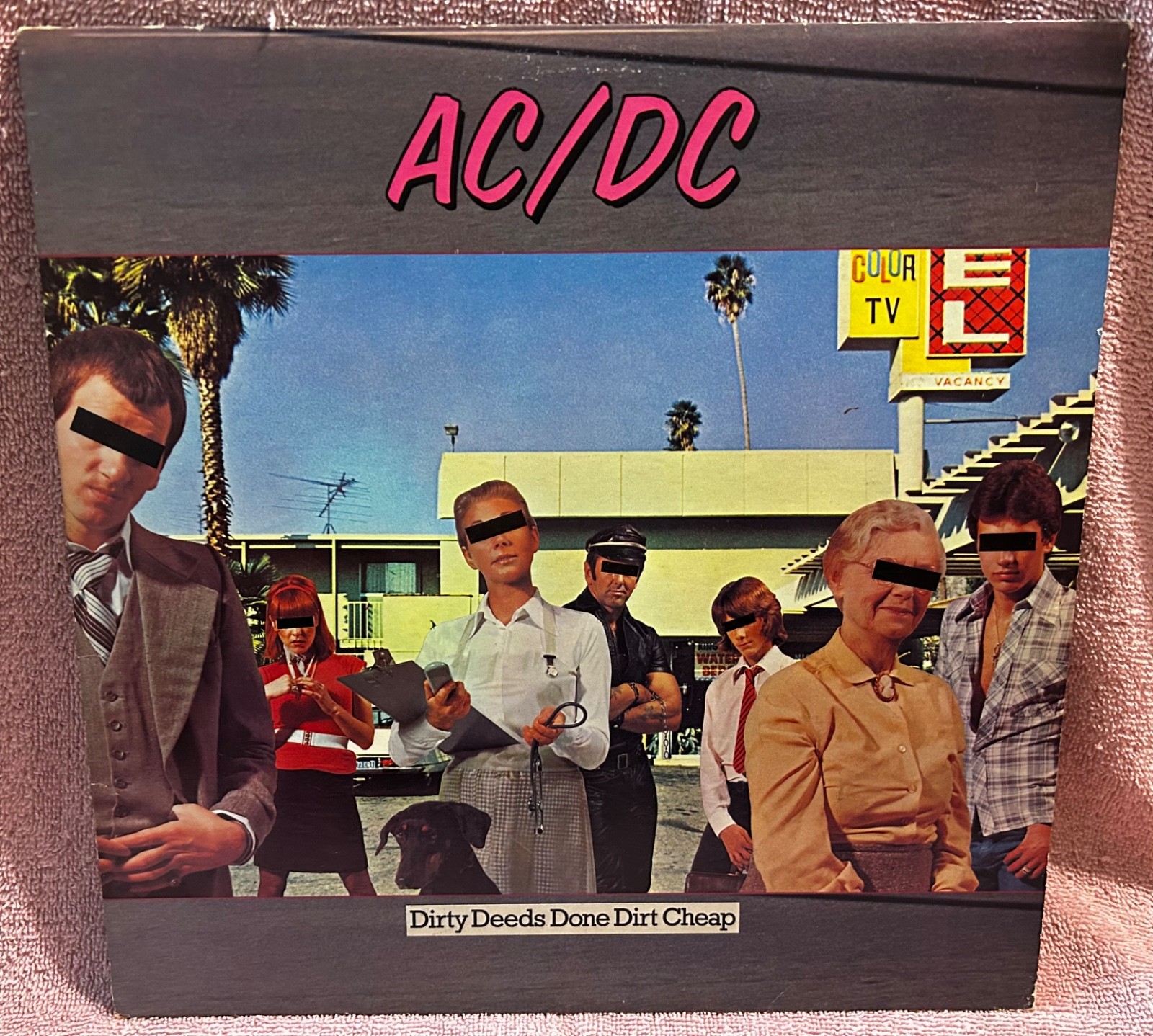 AC/DC - Dirty Deeds Done Dirt Cheap (LP, 1976, Atlantic) AC/DC - Dirty Deeds Done Dirt Cheap (LP, 1976, Atlantic)