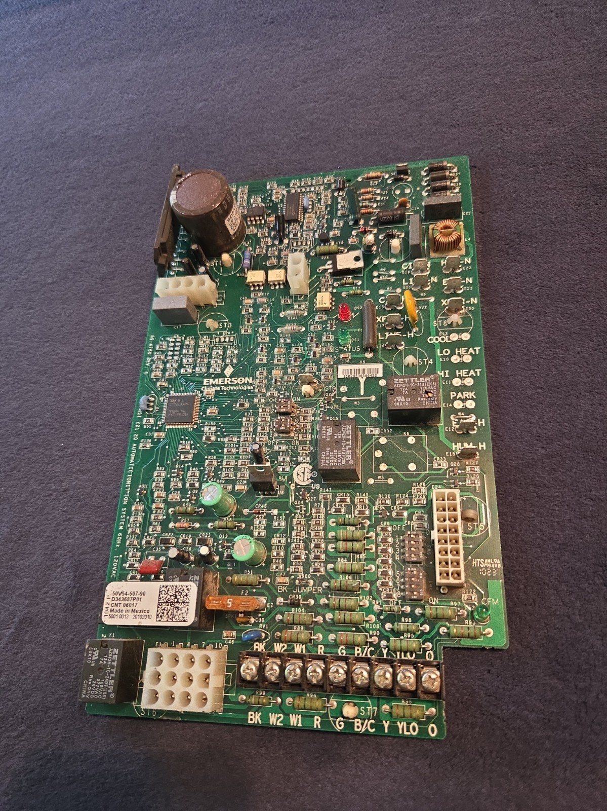 Trane D343687P01 OEM Furnace Circuit Control Board 50V54-507-90 CNT06017