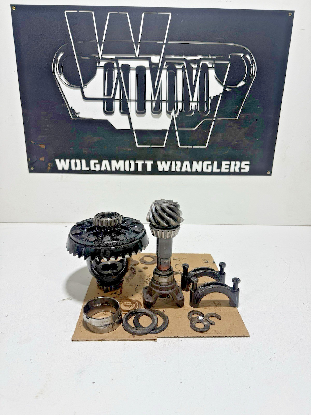97-06 Jeep TJ Wrangler Dana 35 Rear Diff Ring & Pinion SET 4.10 4.11 No Spiders 97-06 Jeep TJ Wrangler Dana 35 Rear Diff Ring & Pinion SET 4.10 4.11 No Spiders