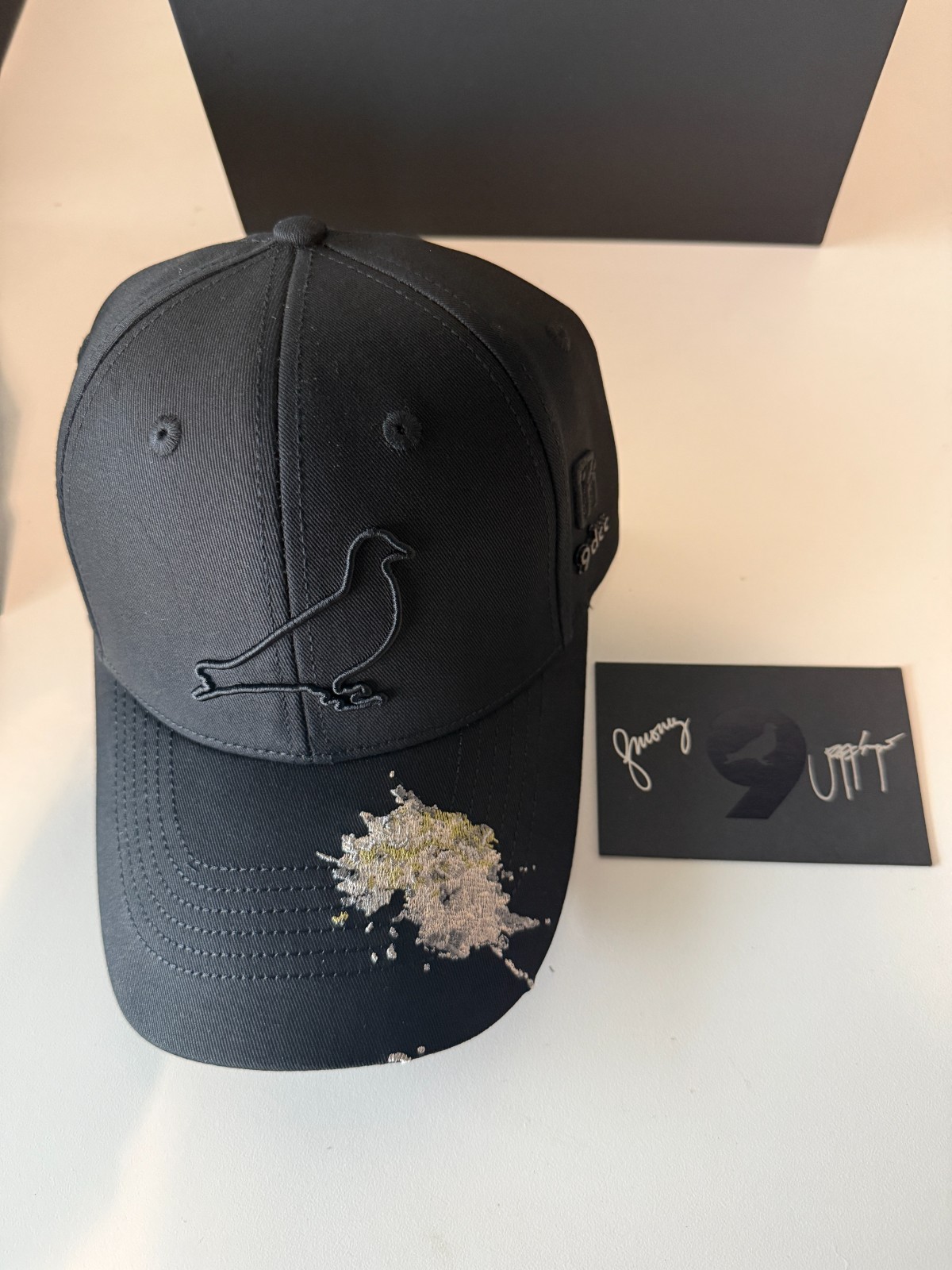 9dcc x Jeff Staple Stapleverse Limited Edition Hat Pigeon Logo+ Art Adjustable 9dcc x Jeff Staple Stapleverse Limited Edition Hat Pigeon Logo+ Art Adjustable