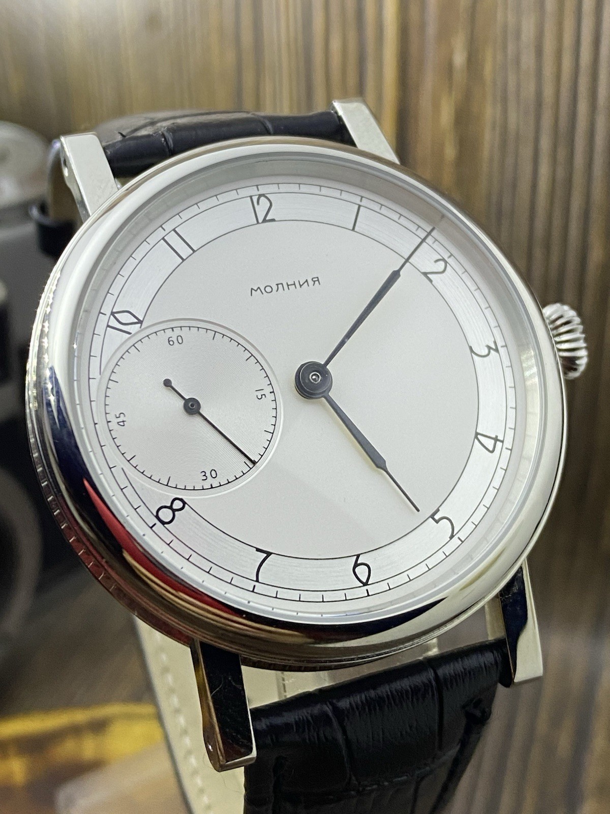 Vintage Watch USSR MARRIAGE Rare Classic Dress Men's mechanism MOLNIJA 3602 Vintage Watch USSR MARRIAGE Rare Classic Dress Men's mechanism MOLNIJA 3602