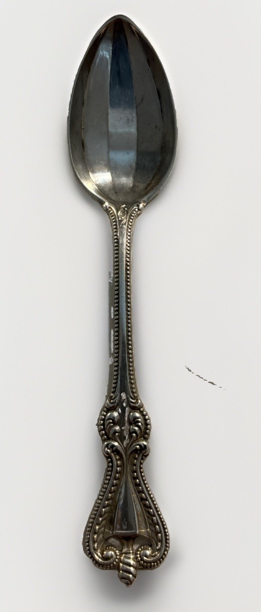 Vintage TOWLE Sterling OLD COLONIAL Solid Sterling Silver Pattern Spoon No Mono 