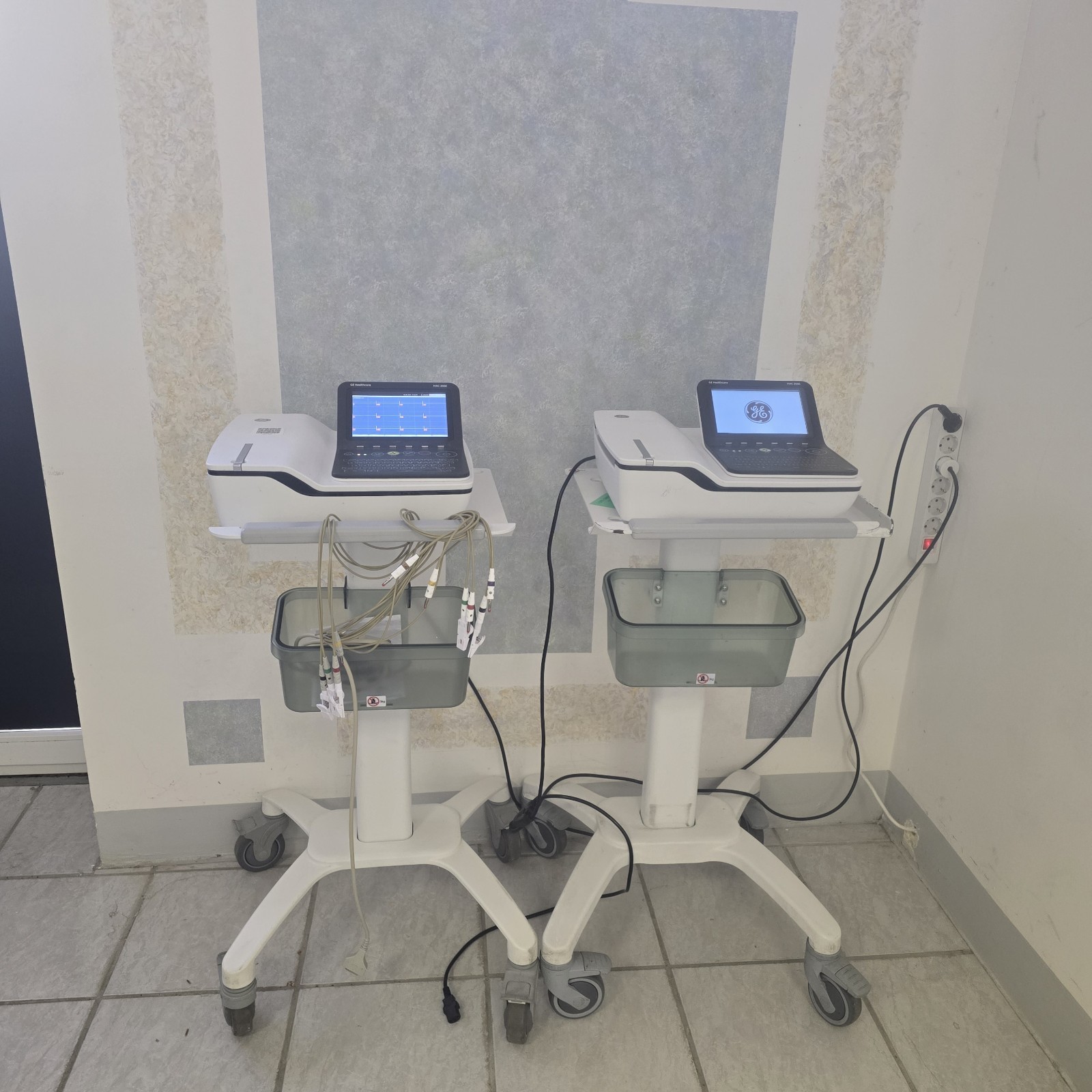 GE MAC 2000 ECG Machine GE MAC 2000 ECG Machine