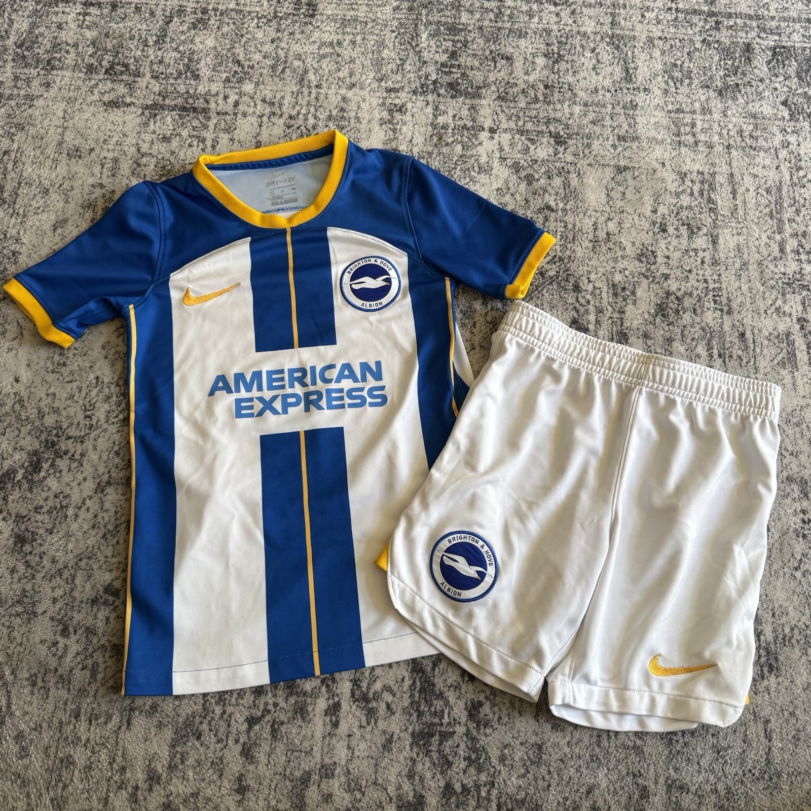 Nike Brighton & Hove Albion Leandro Trossard #11 Soccer Football Set Youth Sz S