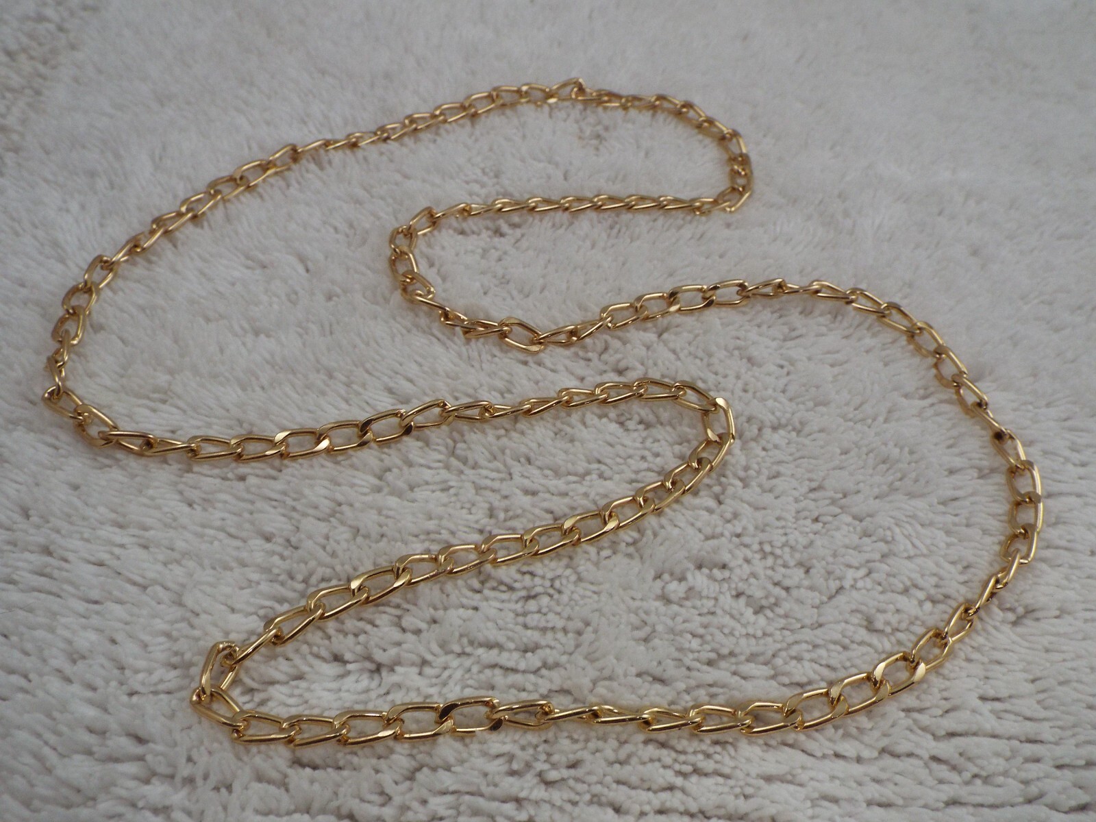 Goldtone Chain Necklace (A17)
