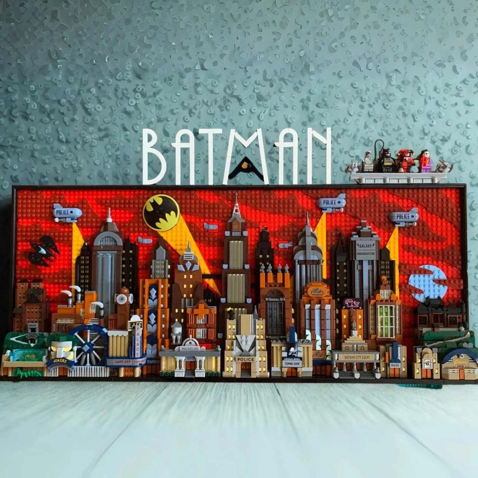 NEW 4210pcs The Animated Series Gotham City Batman Building Set Unbranded NEW 4210pcs The Animated Series Gotham City Batman Building Set Unbranded