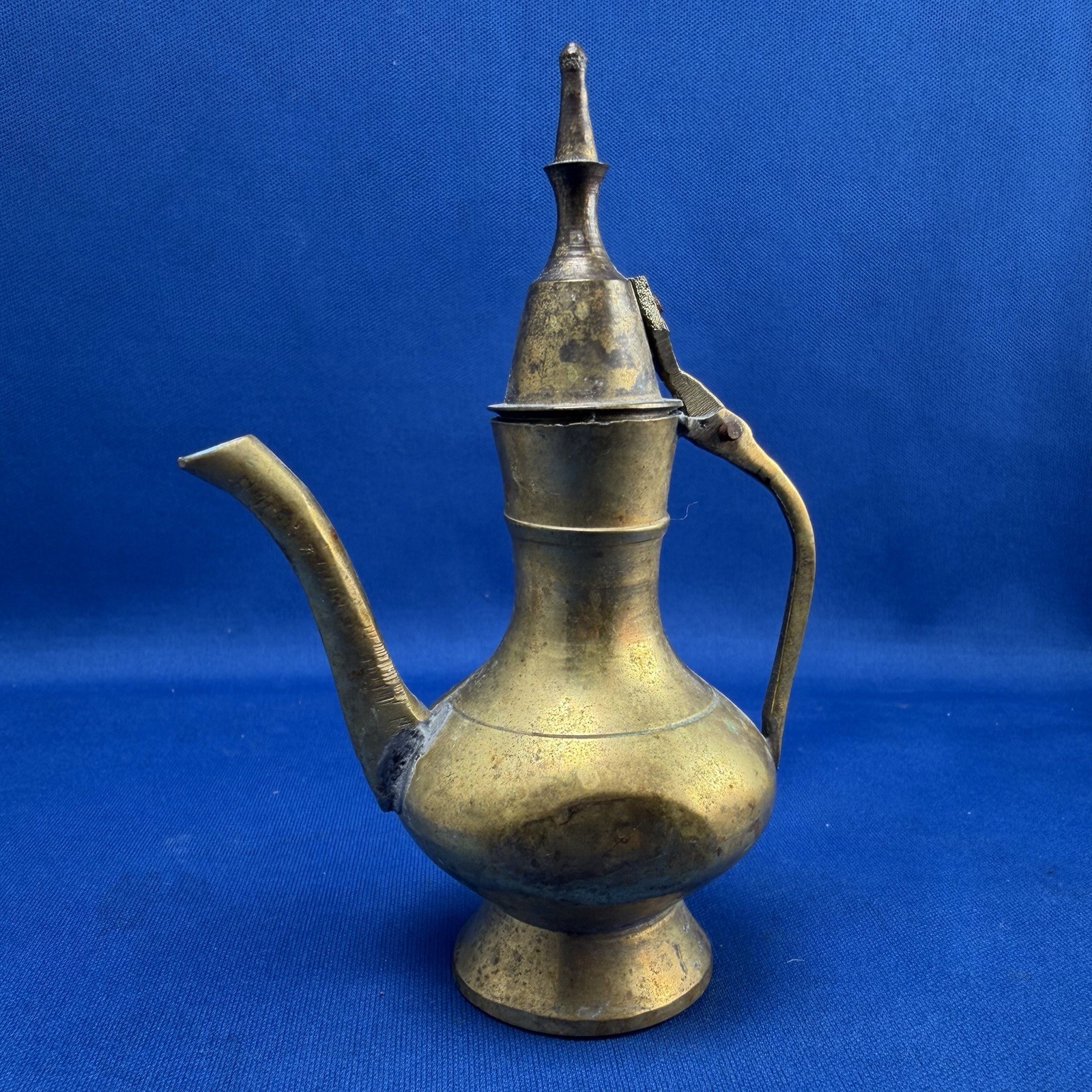 Antique Brass Aftaba Indian Tea/ water pot Ewer Pitcher Hinged Lid Islamic Antique Brass Aftaba Indian Tea/ water pot Ewer Pitcher Hinged Lid Islamic