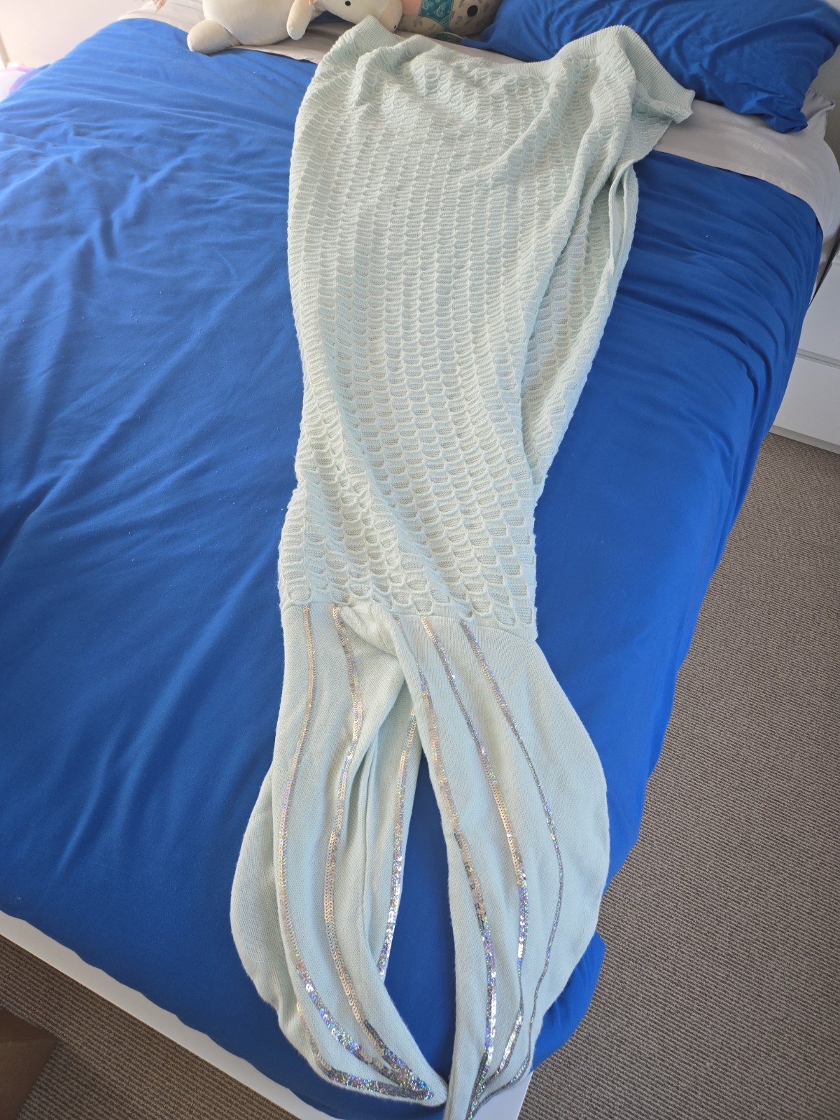 Disney Store The Little Mermaid Tail Knit Blanket Ariel Sequin Detail Disney Store The Little Mermaid Tail Knit Blanket Ariel Sequin Detail