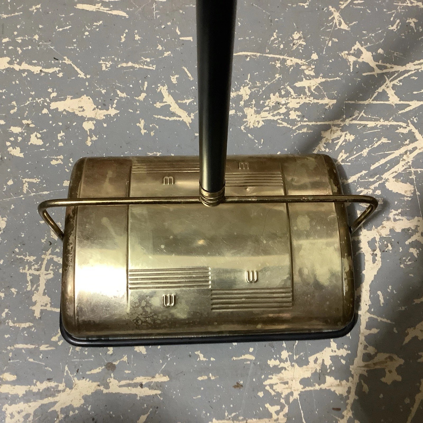 Vintage WAGNER Floor Carpet Sweeper KOMB-KLEANED Art Deco Works Tarnished 36” T
