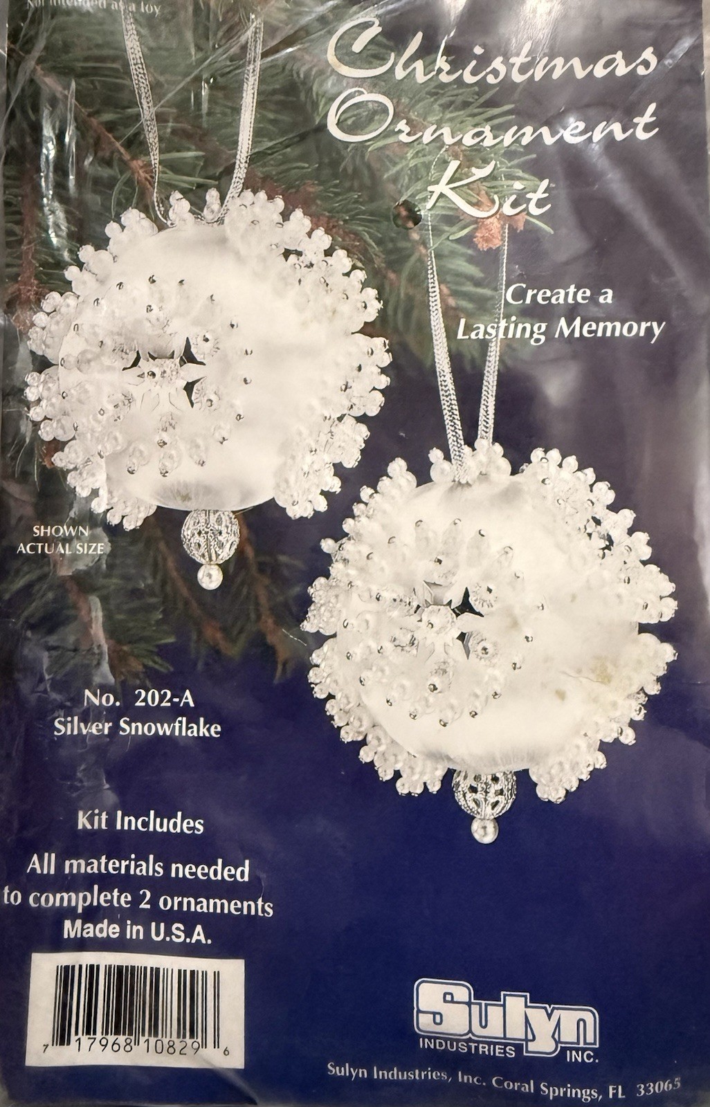 Vintage 1980\'s LeeWards - Christmas Ornament Kit No 202-A Silver Snowflake - New