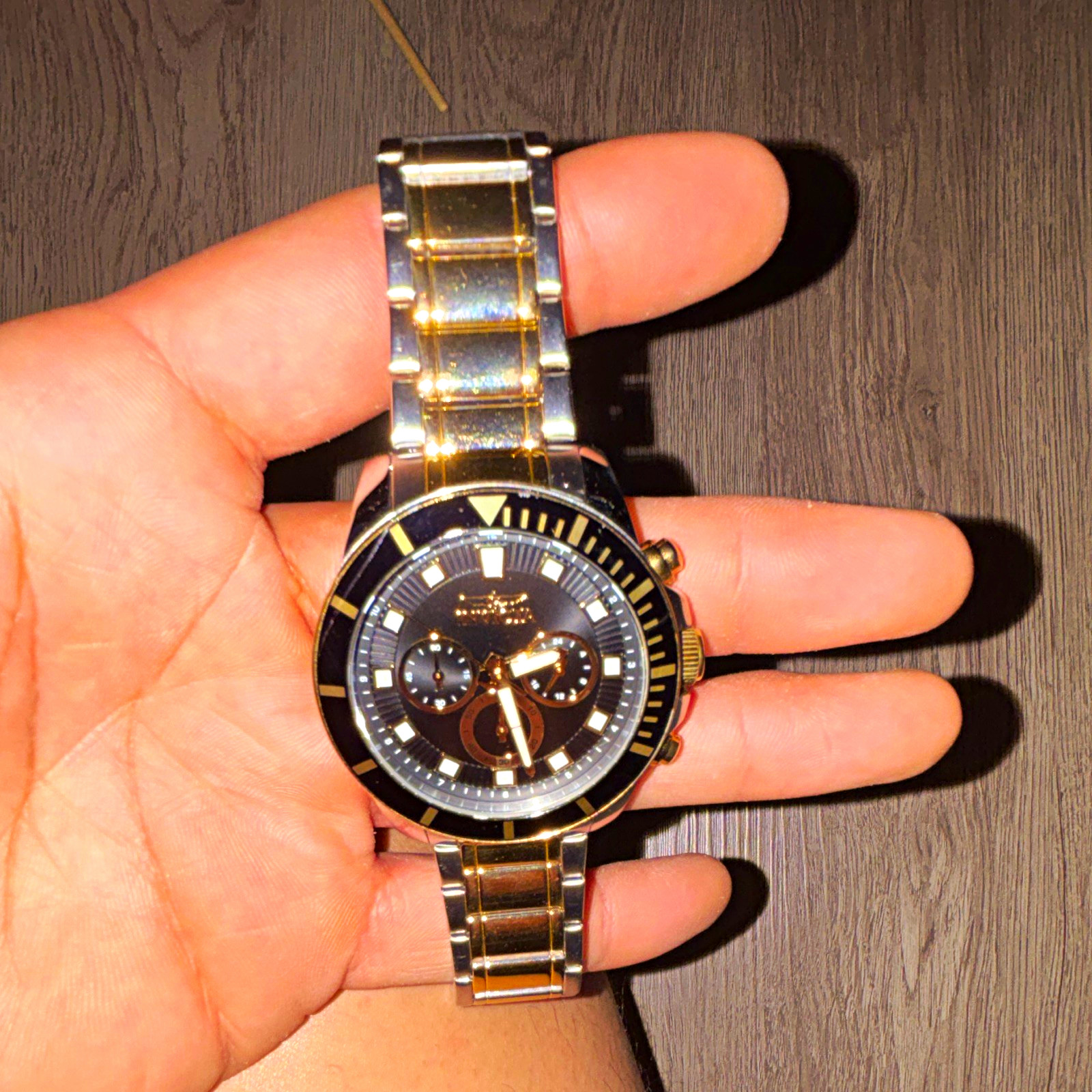 Invicta Pro Diver Men’s Quartz Chronograph Two-Tone Bracelet Watch 43mm 50m Invicta Pro Diver Men’s Quartz Chronograph Two-Tone Bracelet Watch 43mm 50m