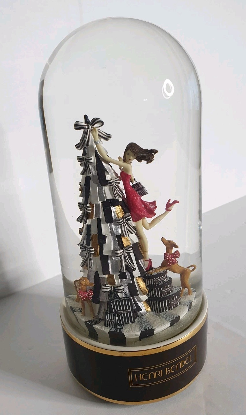 Henri Bendel DECO THE HALLS Snow Globe (2012) Music Is 