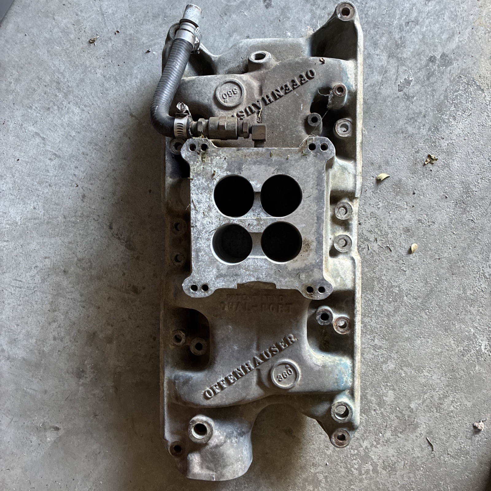 OFFENHAUSER DUAL-PORT INTAKE MANIFOLD SMALL BLOCK FORD 289/302 OFFENHAUSER DUAL-PORT INTAKE MANIFOLD SMALL BLOCK FORD 289/302