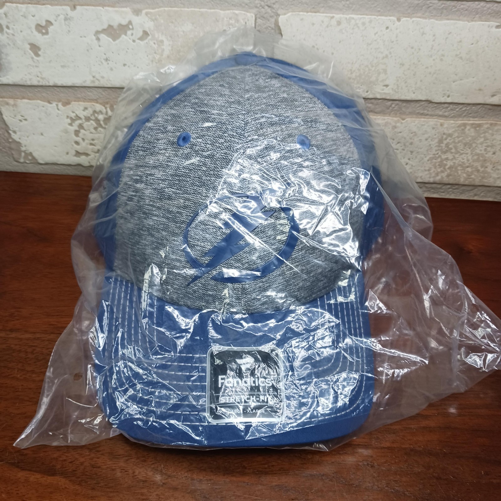Fanatics Tampa Bay Lightning Fitted L-XL Hat Cap Mens Strech Fit Gray & Blue NHL