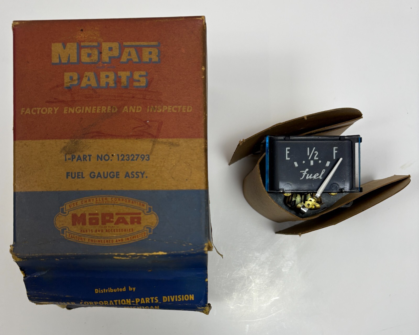 New Old Stock Fuel Gauge for 1946-48 Chrysler Models Mopar #1232793