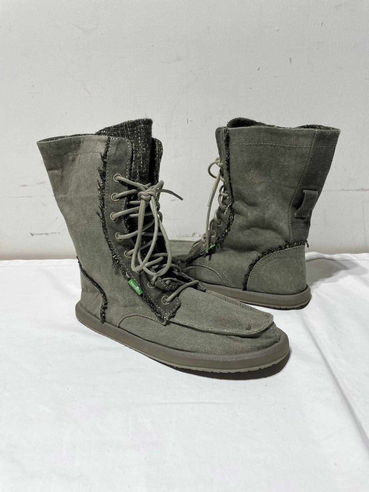 Sanuk Moccasin Boots Womens 7 Olive Green Canvas Lace Up Tall Boho Rare 2013