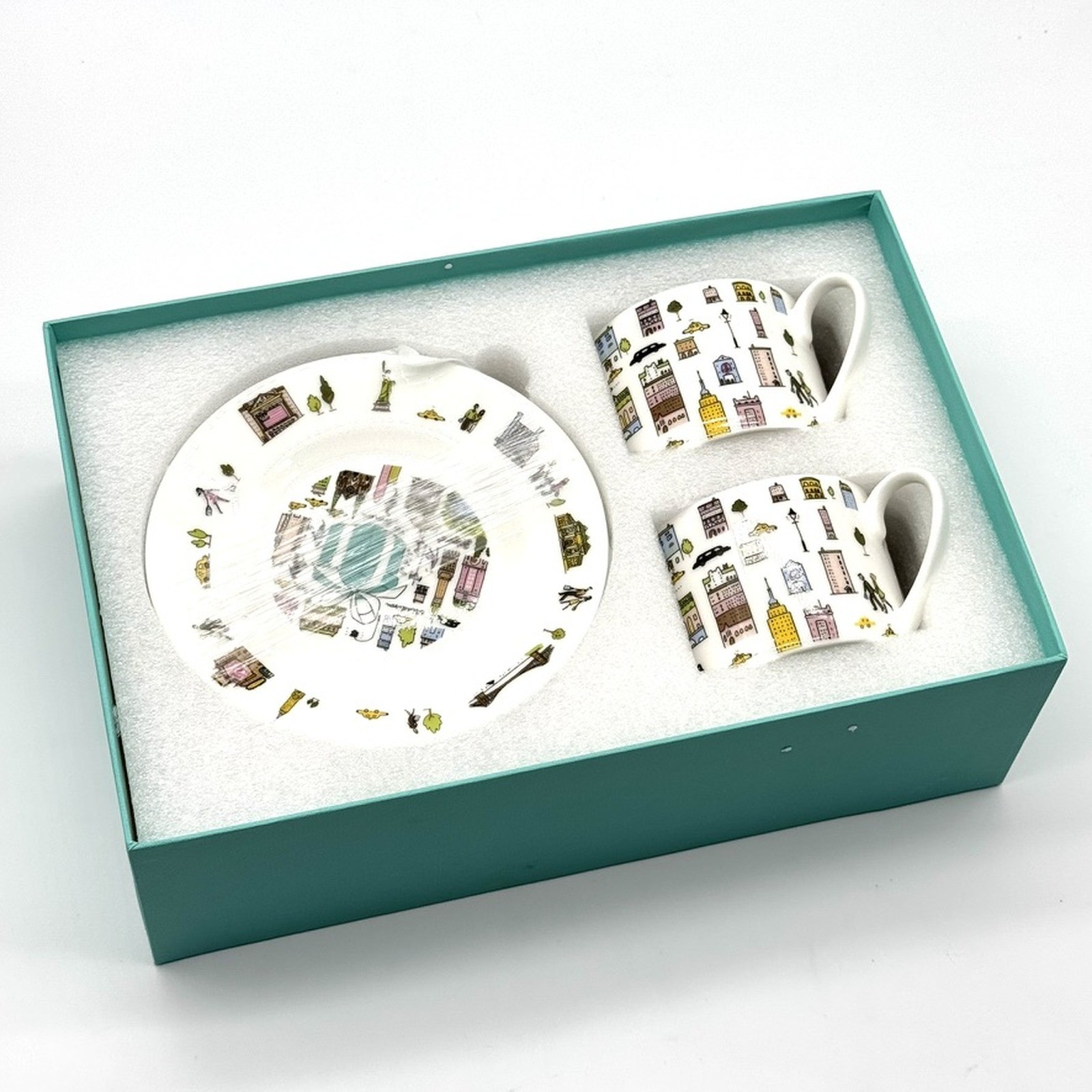 Tiffany & Co. New York City Cup and Saucer Set of 2 NYC Skyline Gift Box