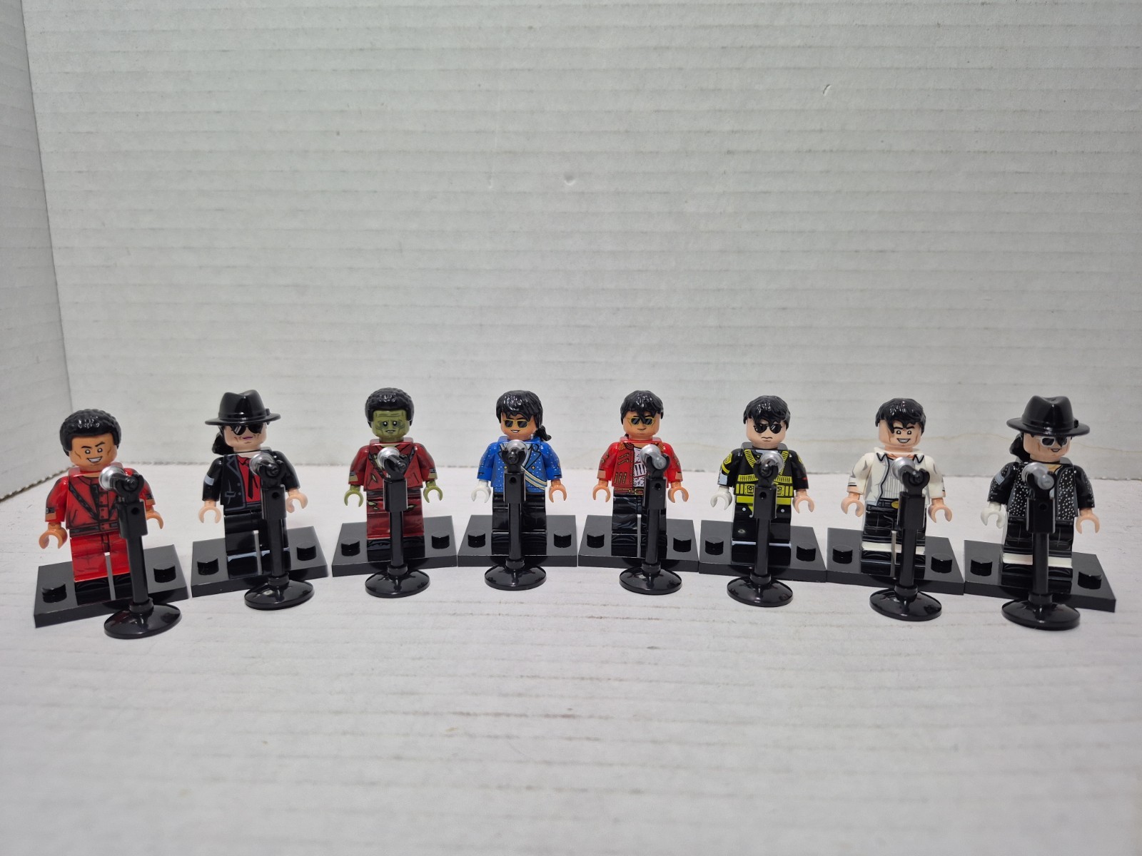 Michael Jackson Set Of 8 Custom Minifigures Music Producer Michael Jackson Set Of 8 Custom Minifigures Music Producer