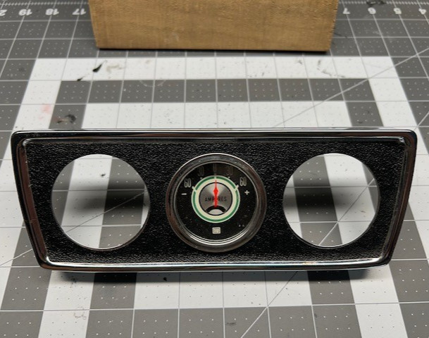 VINTAGE STEWART WARNER GREENLINE AMPS AMPERAGE GAUGE WITH 3 GAUGE BEZEL NOS