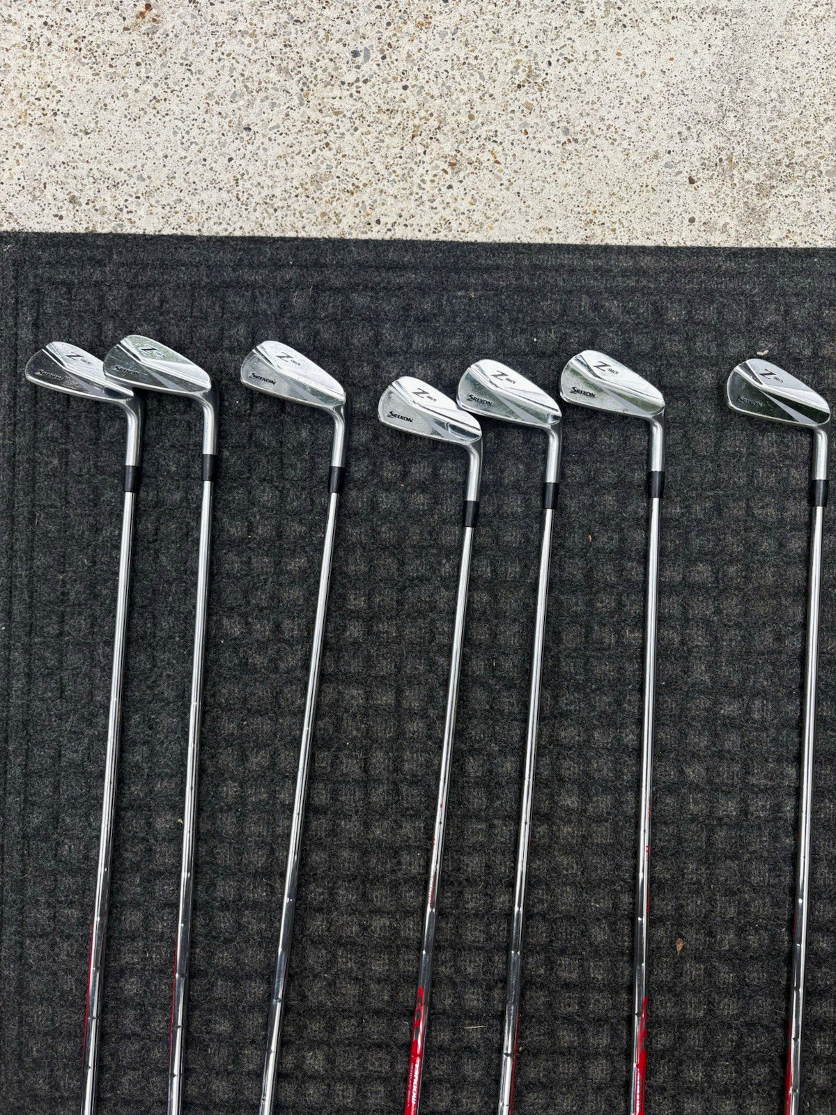 Srixon Z 965 Iron Set 4-P 7 Clubs Right-Hand Stiff Steel Golf Pride Srixon Z 965 Iron Set 4-P 7 Clubs Right-Hand Stiff Steel Golf Pride