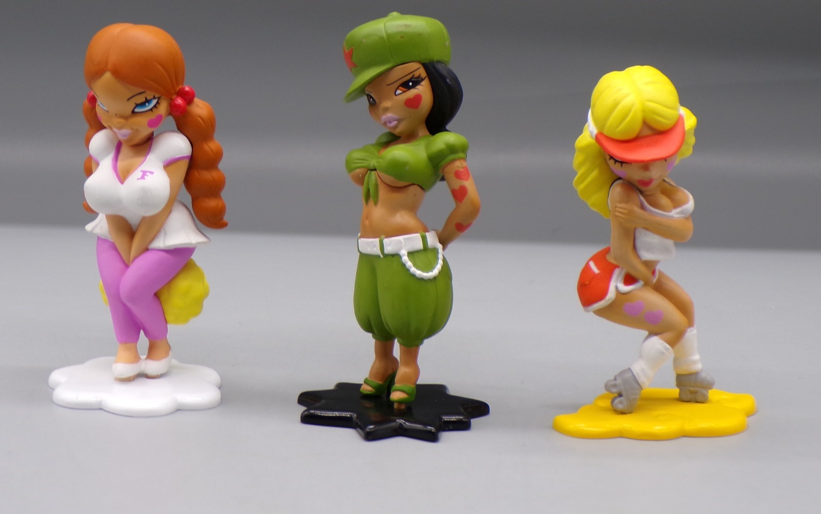 2003 Sony Creative FAFI GIRLS Gashapon FIGURE LOT Chicachic ROLLER GIRL Pom Pom 2003 Sony Creative FAFI GIRLS Gashapon FIGURE LOT Chicachic ROLLER GIRL Pom Pom