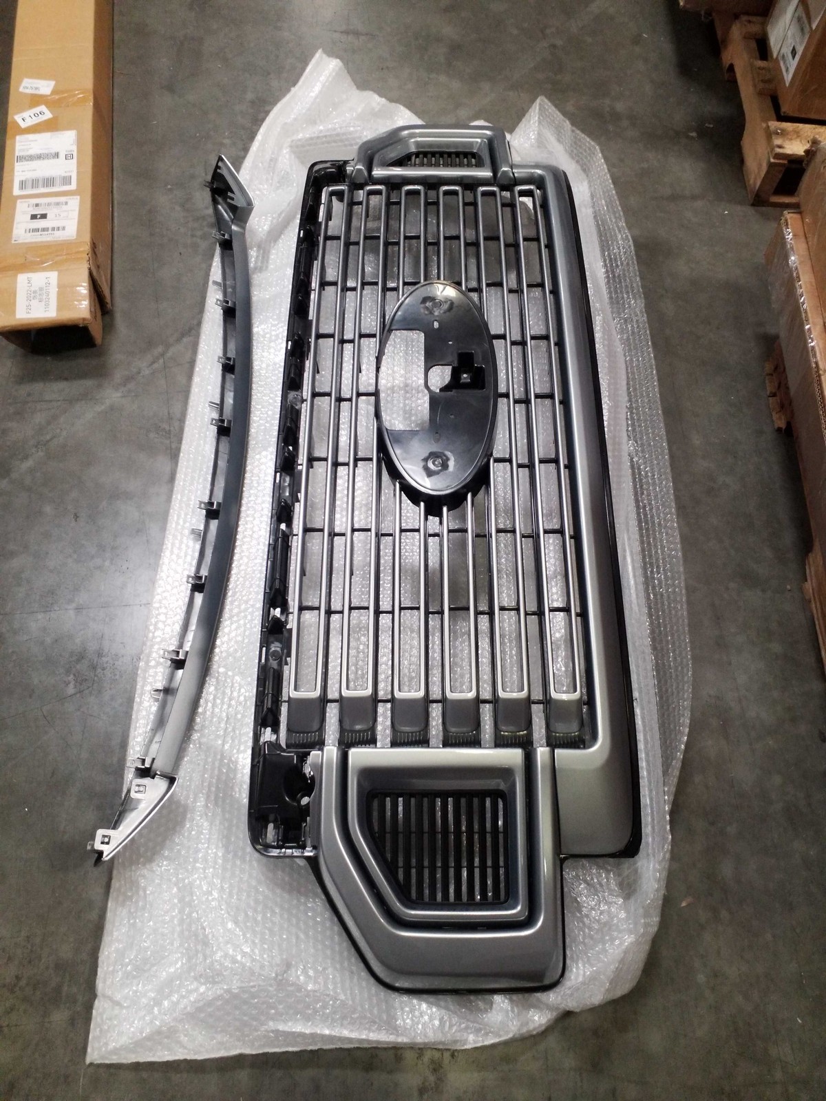 Used JS Iconic Silver Front Bumper Grille For 2020-2022 Ford F250 F350 F450 F550