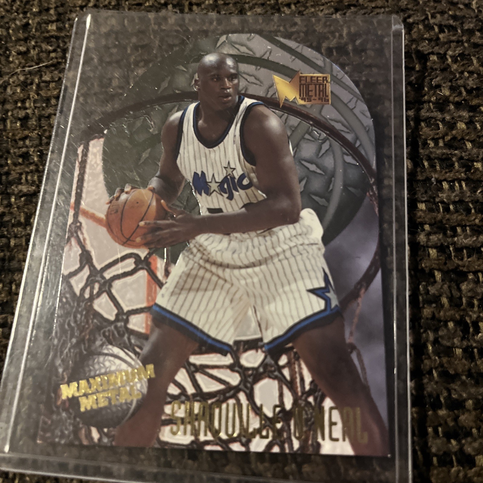 1995 Fleer Metal Shaquille O’Neal Maximum Metal Die Cut Magic