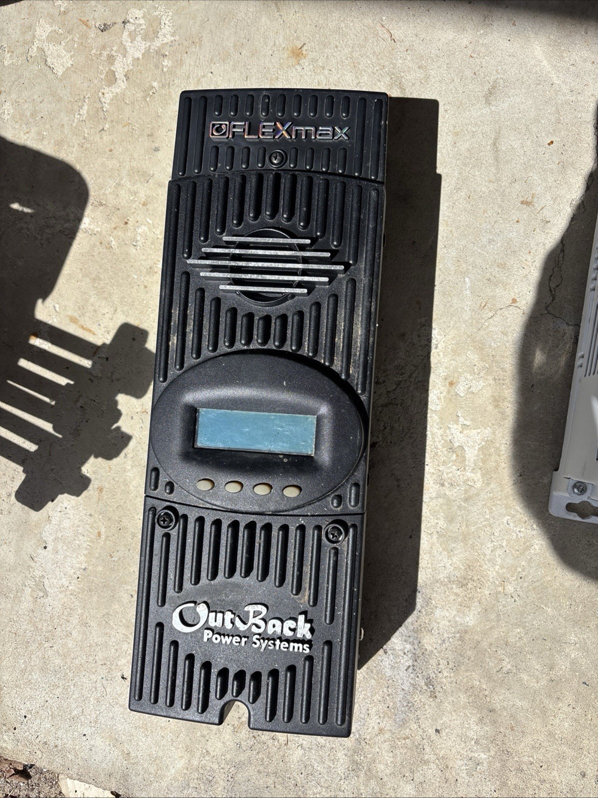 OutBack Power Flexmax 80 FM80 MPPT Solar Charge Controller OutBack Power Flexmax 80 FM80 MPPT Solar Charge Controller