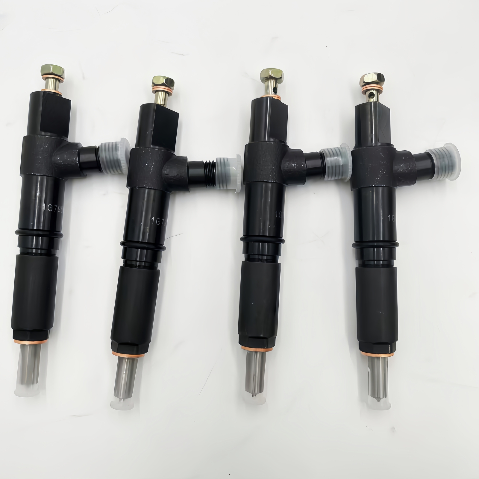 4PCS 1G796-53000 Fuel Injector For Kubota Engine V2203 V2403 Bobcat Loader S130