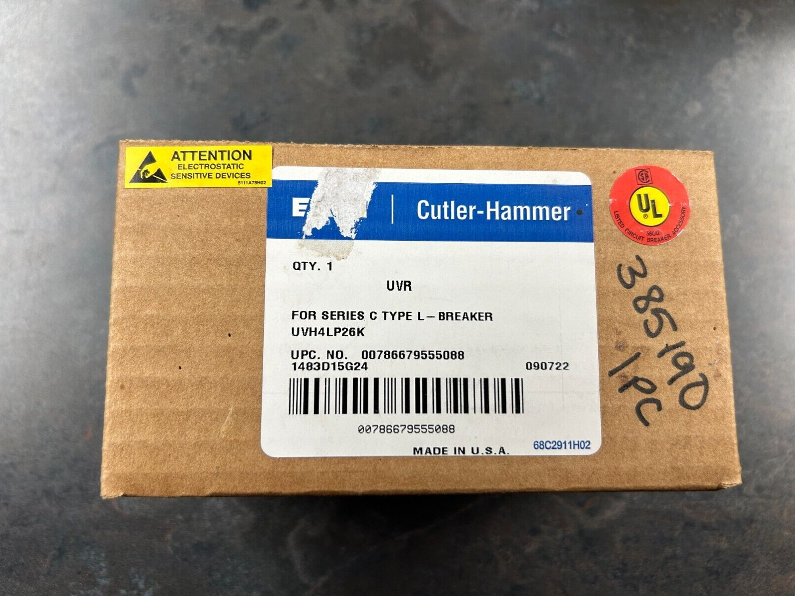 NEW EATON CUTLER HAMMER UVR UVH4LP26K UNDER VOLTAGE RELEASE
