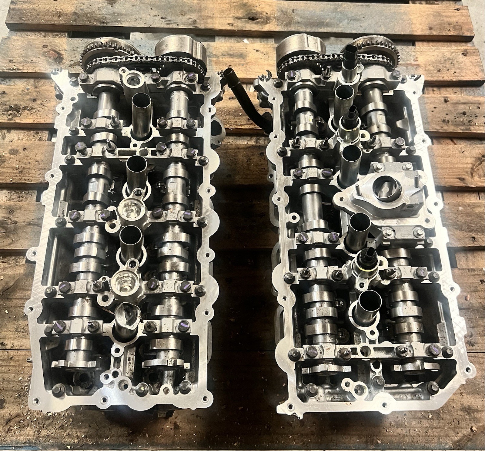 Ford Mustang F150 Coyote 5.0L OEM Rebuildable Cylinder Head Set | 18 - 2022 JR3E